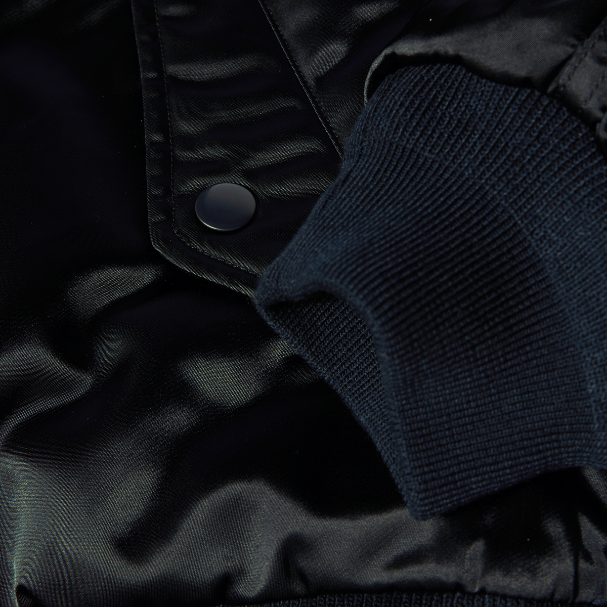 Clothiers Reversible Flight Jacket – HUF Worldwide Clothiers Reversible Flight Jacket – HUF Worldwide