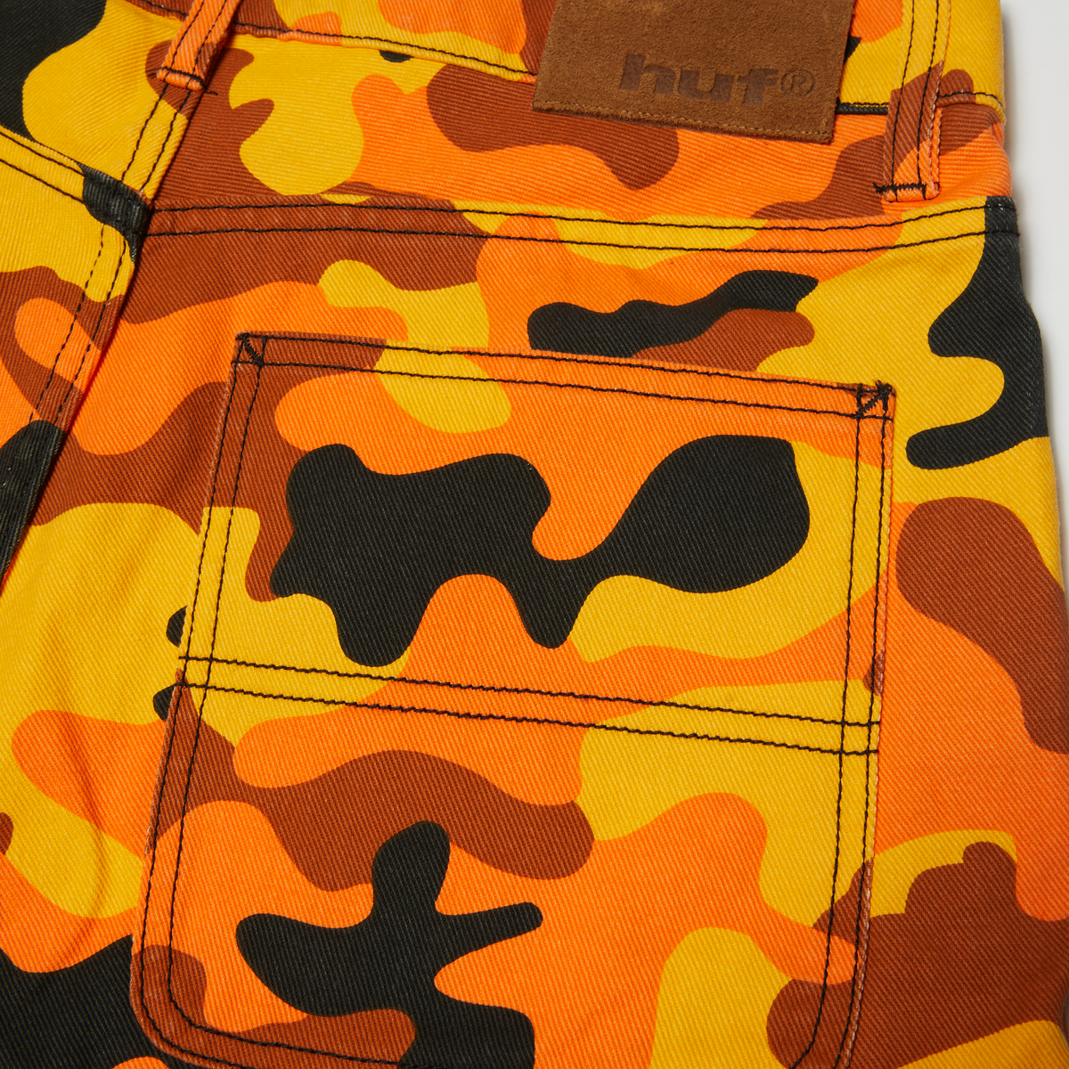 Kinda Loose Double-Knee Camo Short
