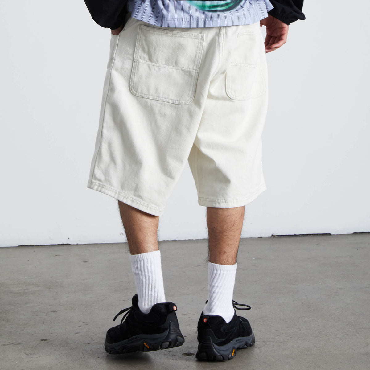 Kinda Loose Double-Knee Short